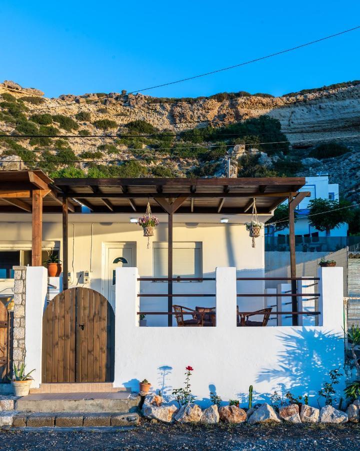 Tsampika'S Beachfront House In Stegna Archangelos  Zewnętrze zdjęcie